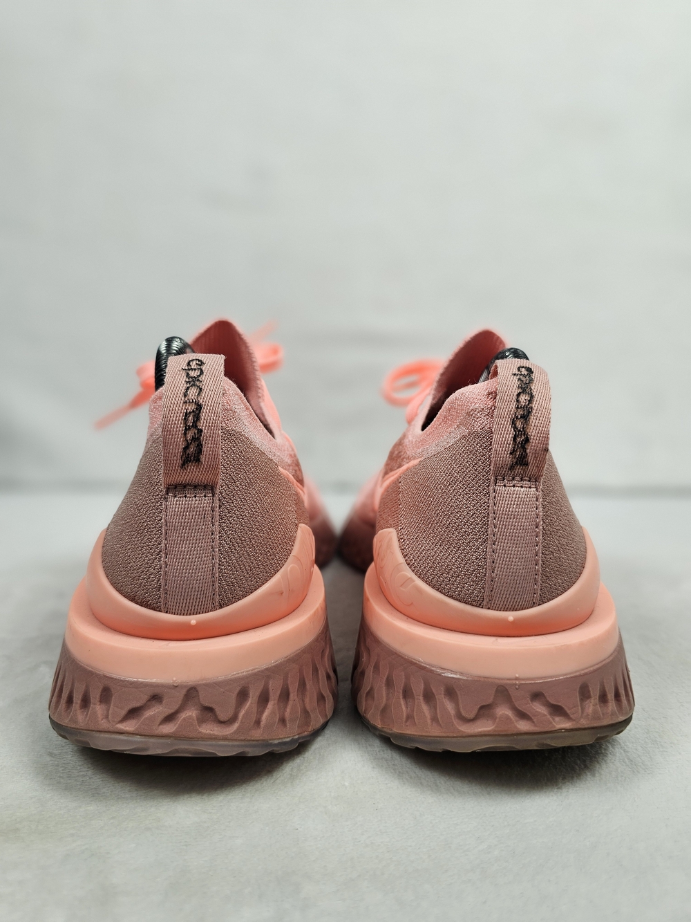 Nike Epic React Flyknit 2 Womens Size 10.5 US Pink Tint Running Shoes BQ8927-600 - Picture 6 of 10